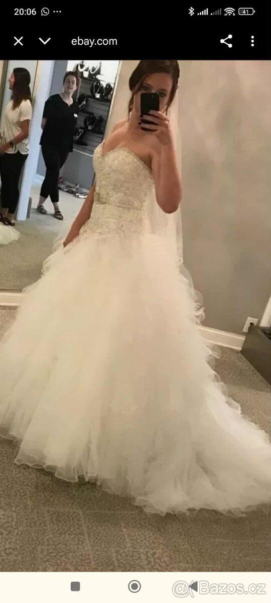 svatebni šaty z vleckou - 9