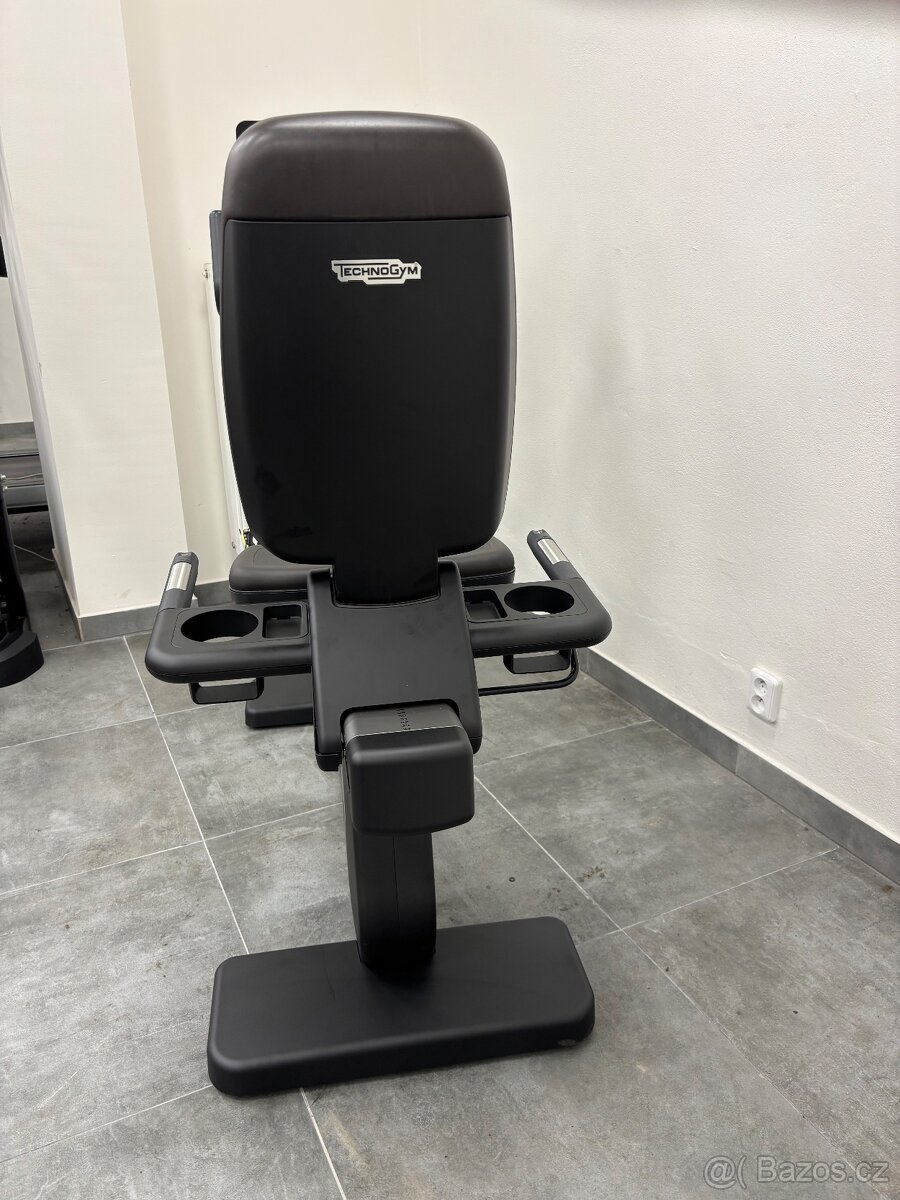 Technogym Artis unity 3 LIVE - kolo s opeřkou černé - 9