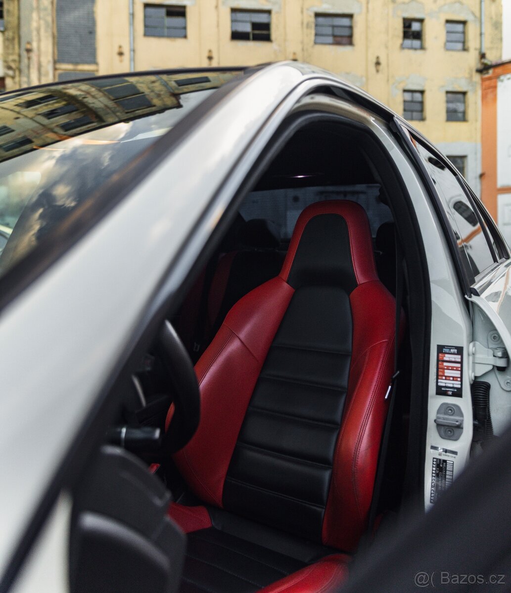 Mercedes-Benz C63 - 9