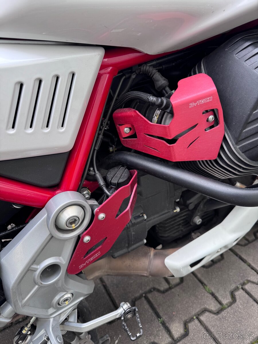 Moto Guzzi V85 TT - 9