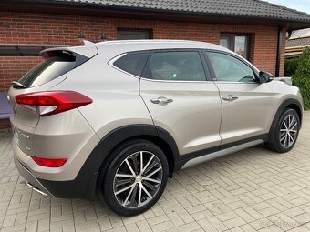 HYUNDAI TUCSON /42TKM / 2.0 CRDI 16V /1.MAJ. / TOP - 9