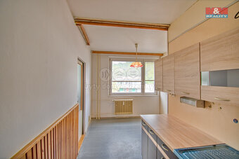 Prodej bytu 3+1, 74 m², Vsetín, ul. Ohrada - 9