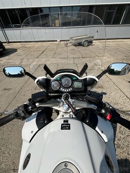 YAMAHA FJR 1300 - 9