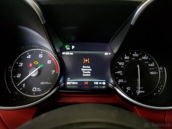2021 Alfa Romeo Giulia Sport 2.0 AWD - 9