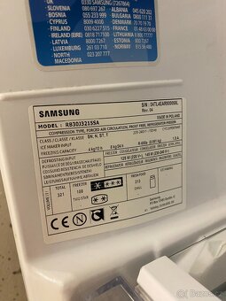 Lednice s mrazákem - Samsung - 9
