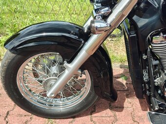 Suzuki C 800 VL 800 Intruder - 9