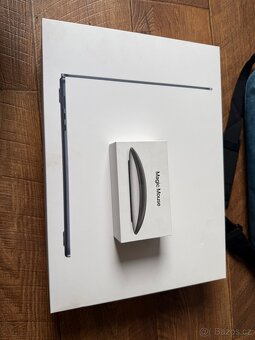 Apple MacBook Air M2 - 9