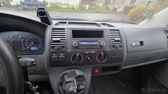 VW Transporter T5 1,9tdi 75kW najeto 180tkm, r.v.2007 - 9