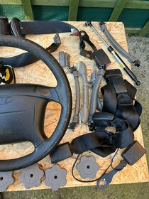 Daewoo nubira - zbytek dílů - 9