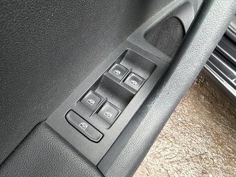 Škoda Octavia 2,0 TDi DSG Style LED, ACC, Navi - 9