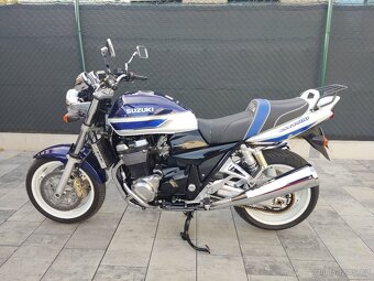Suzuki GSX 1400 - 9