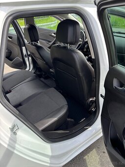 Opel Astra j sports tourer 1.6 CDTI - 9