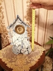 Starožitné přes 100 let staré porcelánove hodiny. - 9