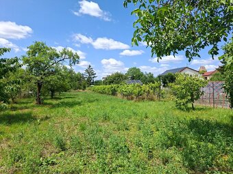Prodej stavebního pozemku 930 m² - Tuřany, Brno - 9