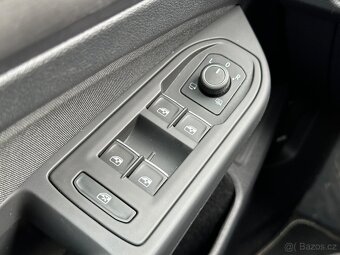 Volkswagen Golf 8 VARIANT STYLE 2.0TDI 110KW DSG - 9