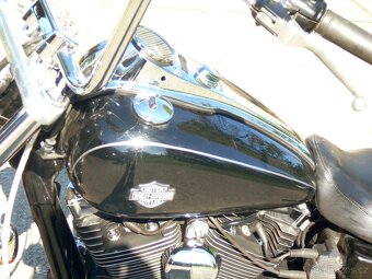Harley-Davidson FXDWG Dyna Wide Glide 96ci 2011 - 9
