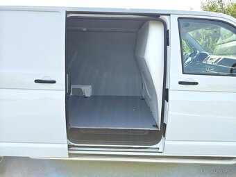 VOLKSWAGEN TRANSPORTER T6 LONG 2,0TDI RV:10/2019 KLIMA TAŽNÉ - 9