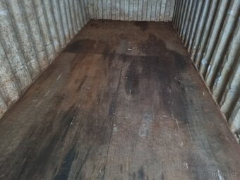 Lodní kontejner v zachovalém stavu – spolehlivý a dostupný - 9