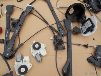 Škoda Fabia III kombi 1.0 70kw náhradní díly - 9