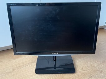 Kompletní PC Dell včetně monitoru, Win11, 16 GB RAM, SSD+HDD - 9