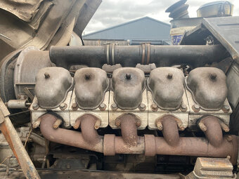 VALNÍK  TATRA T815, ROK VÝROBY 1997 - 9