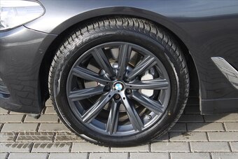 BMW Řada 5 530d xDrive 195kW HEAD UP ČR (2018) - 9
