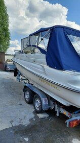 REGAL 2250 kajutový motorový člun - 9