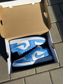 Nike Jordan 1 Low UNC 42,5 - 9