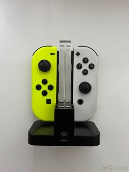 Nintendo Switch OLED + Pro Controller, Dock, pouzdro - 9