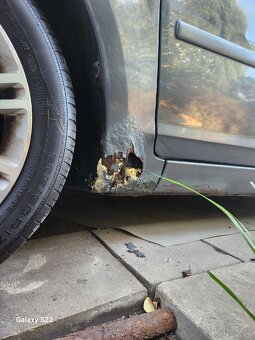 Ford focus C-max 1.8, Ghia vybava, tazne, stk 8/27 - 9