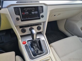 VW PASSAT COMBI 2.0TDi 110KW R.V.2015 DSG TOP - 9