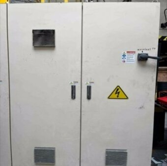 Hydraulický lis SIMPAC Korea PH-1000 z roku 2017 - 9