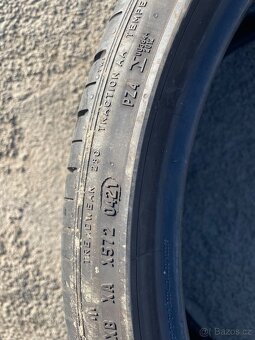 285/30 R22 Pirreli P-Zero AO - 9