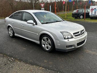 Opel Vectra 2.2GTS automat, r.2003, STK, klima - 9