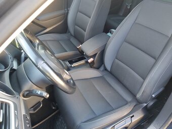 Volkswagen Golf VI 1,6 TDi 77 kw, 2010 - 9