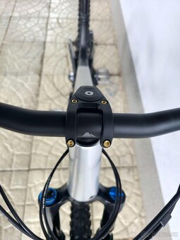 Horské kolo Canyon Strive CFR Underdog Carbon 2023 29″ - 9