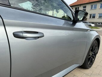 Superb 3 2.0TDI DSG Sportline 2021 Matrix ACC Keyless - 9
