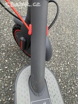 Elektrokoloběžka AERIUM AOVO PRO černá - 9