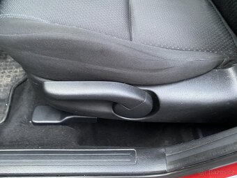 Mazda 3 1.6i ,  77 kW benzín, 2009 - 9