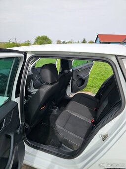 Prodám Skoda Rapid 1,2 TSI, - 9