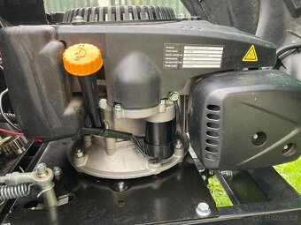 Zánovní zahradní traktor, traktůrek, malotraktor, sekačka - 9
