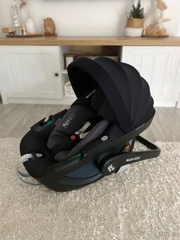 MAXI COSI PEBBLE 360 - 9