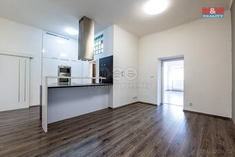 Pronájem bytu 2+kk, 54 m², Olomouc, ul. Komenského - 9