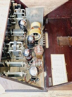 Starožitné rádio, truhlička, 4 lampovka, cca 1926 - 9