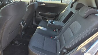 KIA SPORTAGE 1.6CRDi VISION 4WD 1MAJITEL ODP. DPH - 9