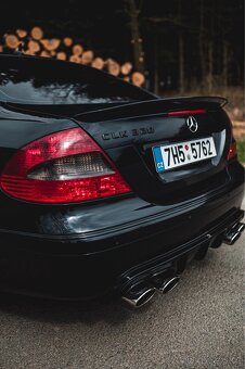 Mercedes Benz CLK - 9