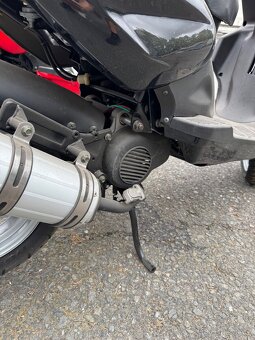 Skútr Loncin 50cc 2T - 9