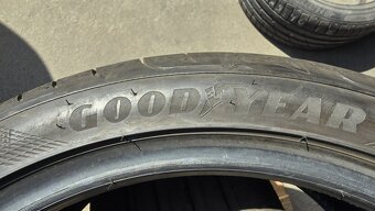 Letní pneu 255/35/18 Good Year - 9