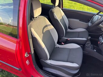 Renault clio - 9