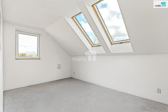 Prodej rodinného domu 118 m², pozemek 175 m² V Průhonu, Zvěř - 9